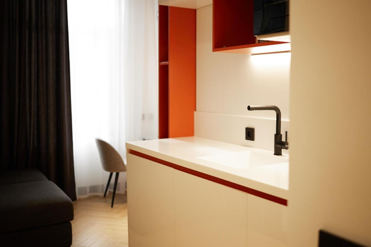 Barbar Apart Hotel Gjoemri Buitenkant foto